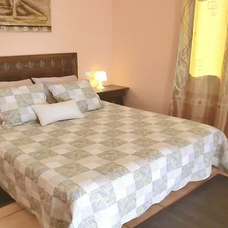 104661 In Villa *
